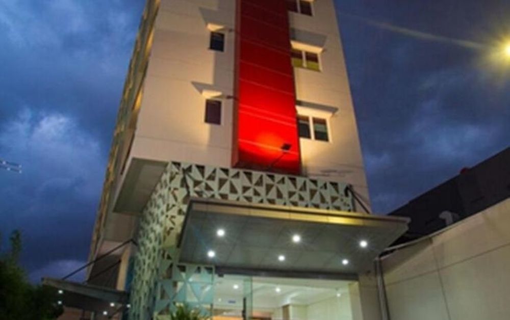 Whiz Hotel Cikini Jakarta Ngoại thất bức ảnh